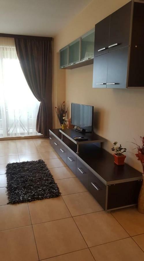 Nick Apartments Mamaia Eksteriør billede